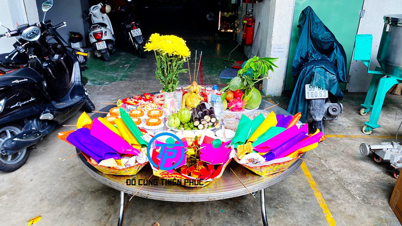 Cúng cô hồn (Mùng 2 và 16 Âm Lịch)