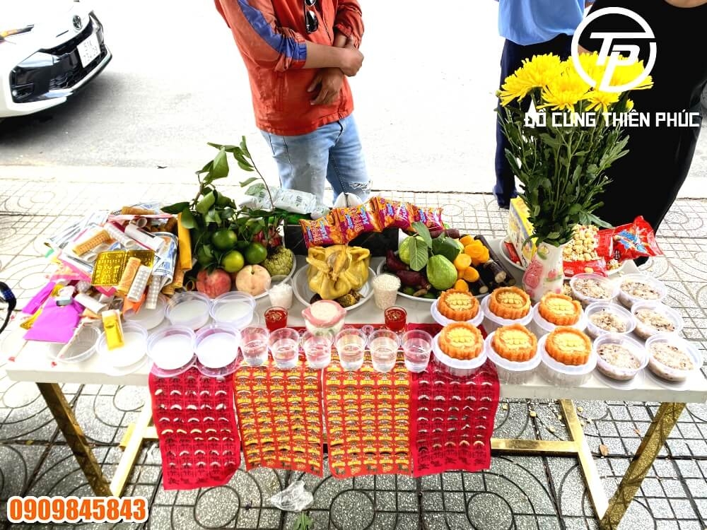 Cúng cô hồn (Mùng 2 và 16 Âm Lịch)